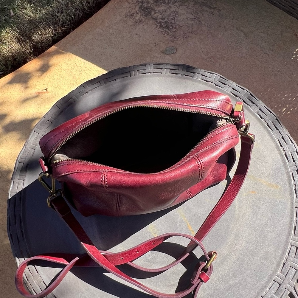 MADEWELL Mini Glasgow Leather Crossbody, red English saddle - Picture 4 of 11